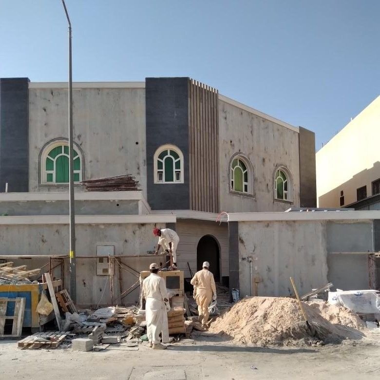 ترميم مباني قديمة في الدمام