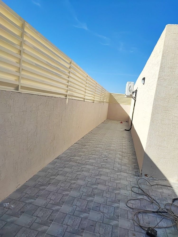 سواتر حديد في الشرقية