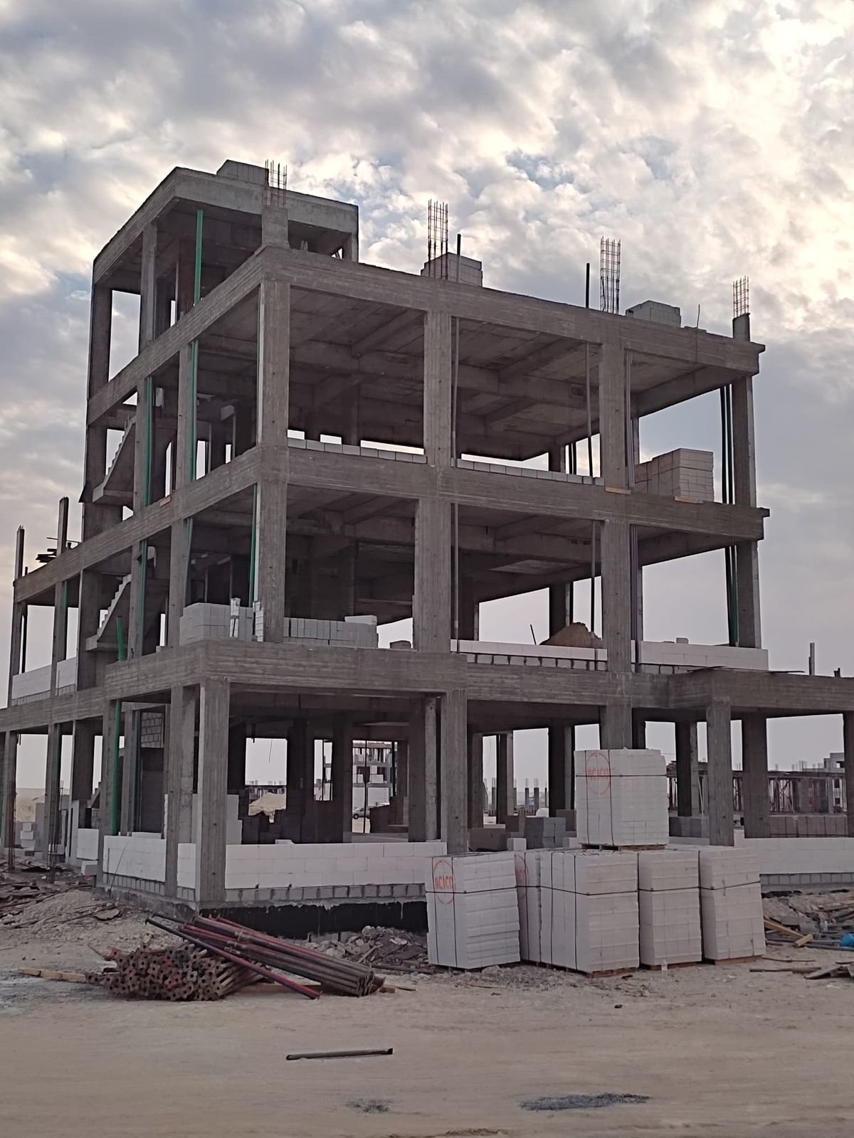 صب خرسانة للأساسات في الدمام